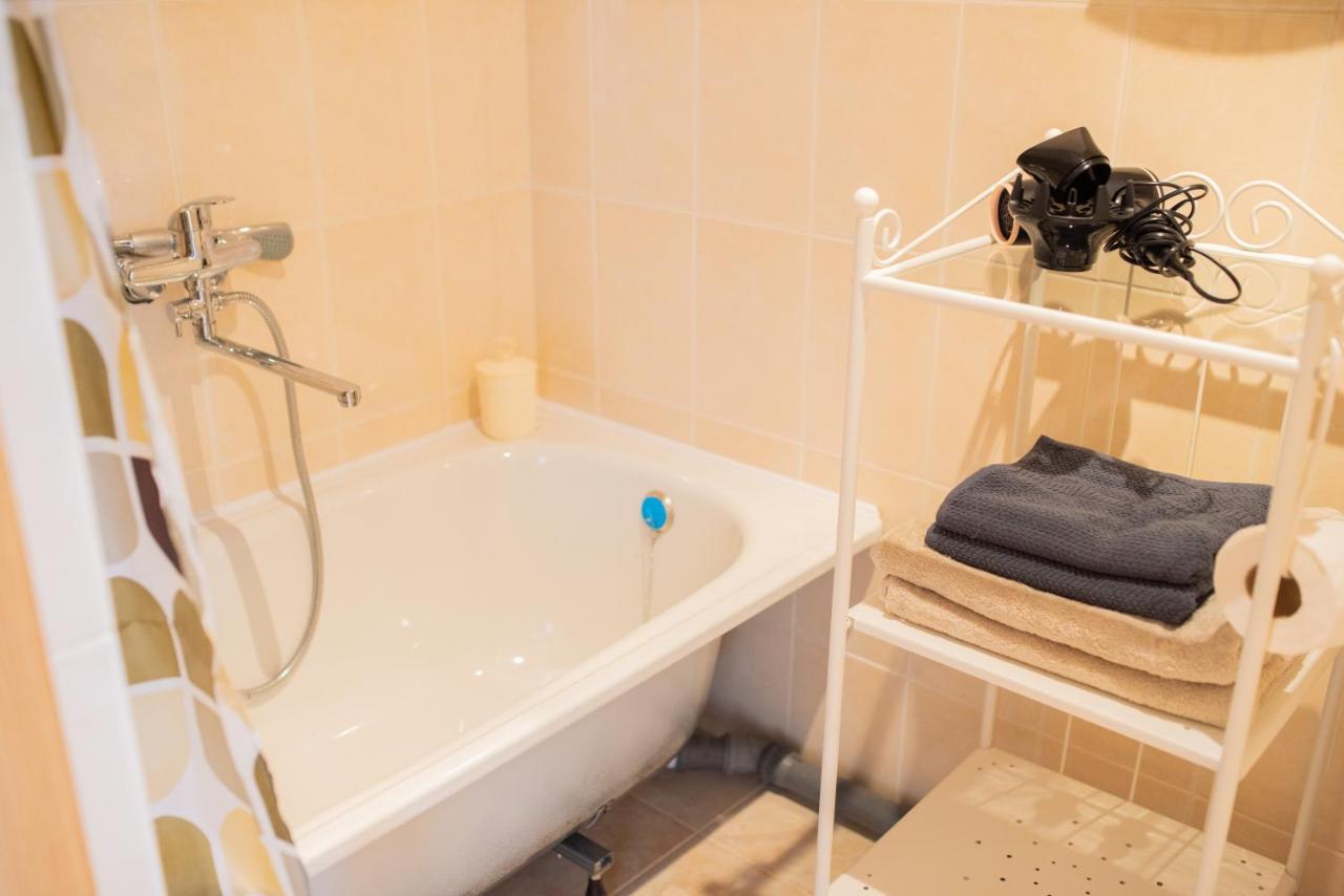 Centro Apartamentai Naujoji Akmene Dış mekan fotoğraf