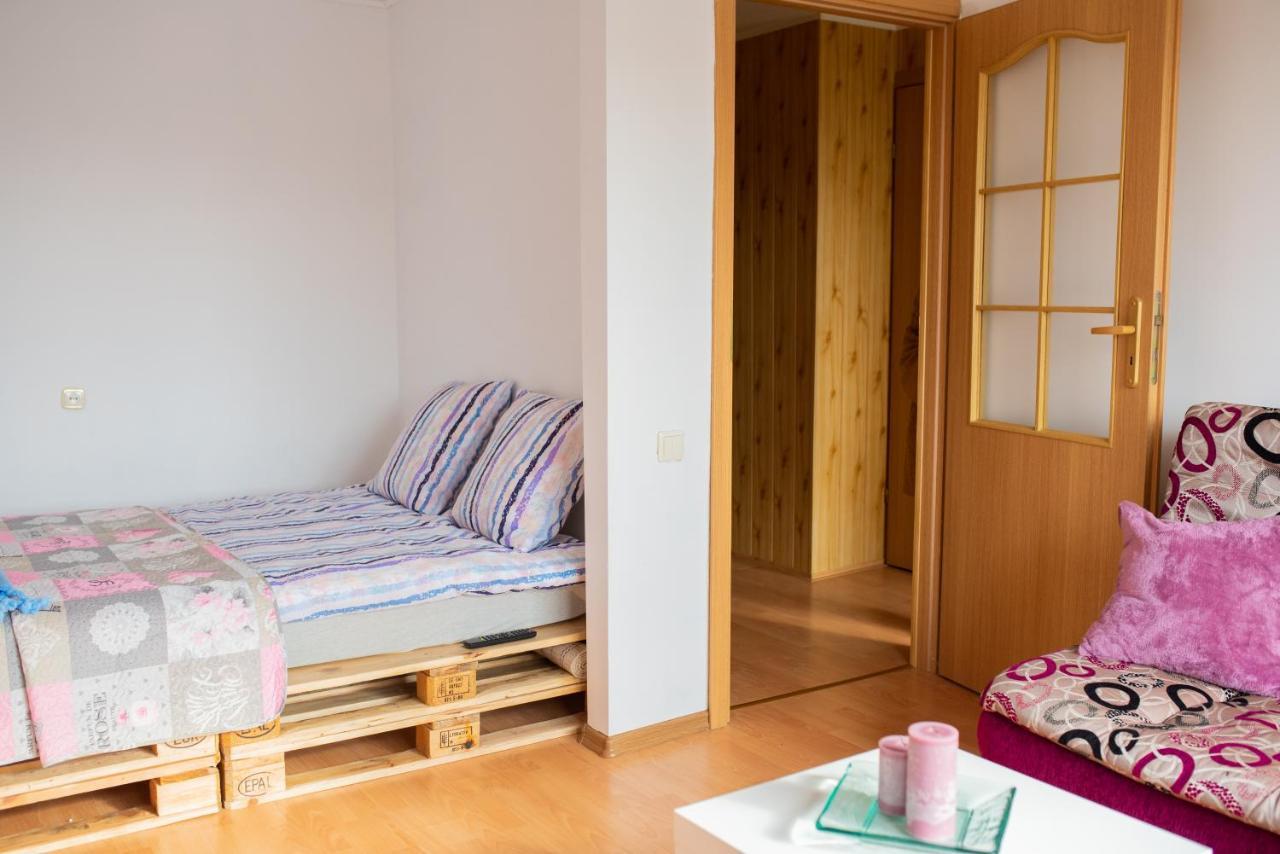 Centro Apartamentai Naujoji Akmene Dış mekan fotoğraf