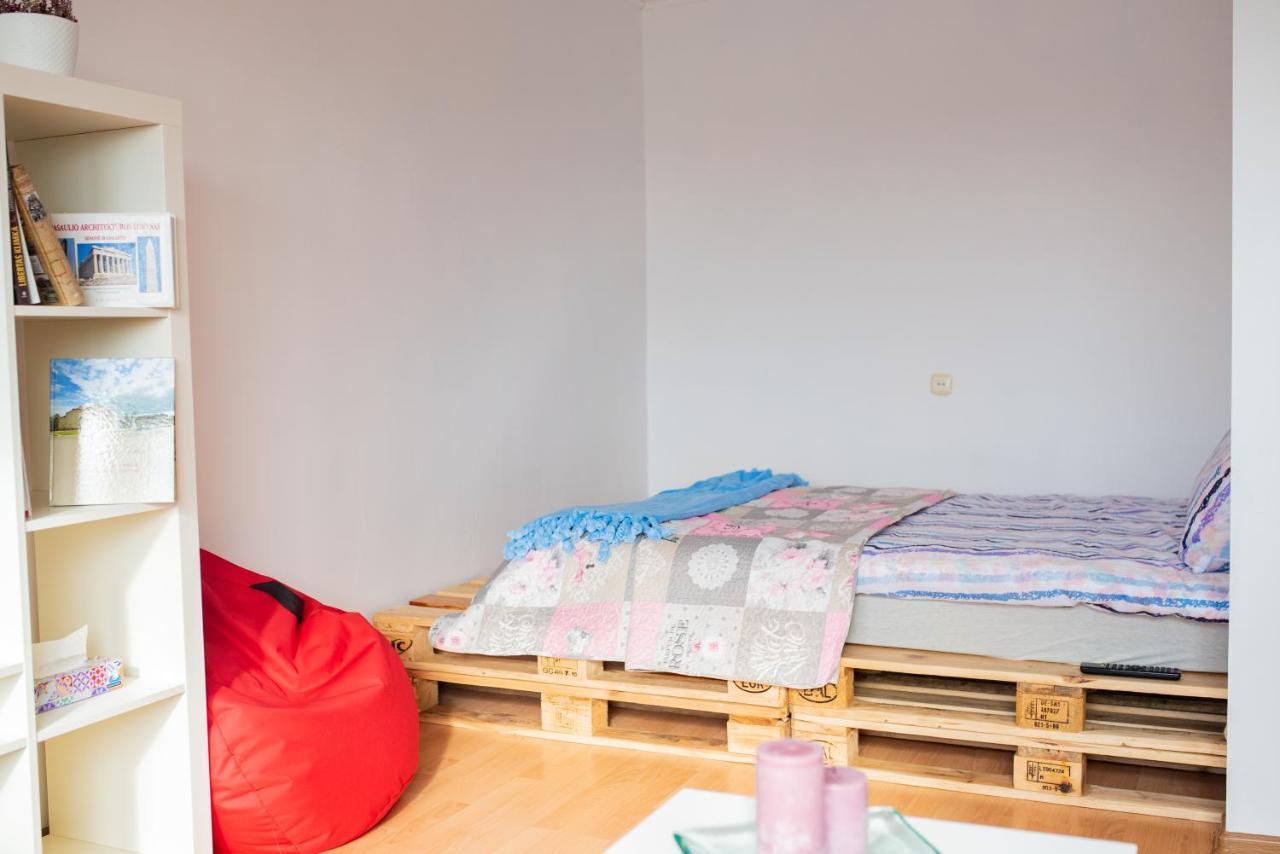 Centro Apartamentai Naujoji Akmene Dış mekan fotoğraf
